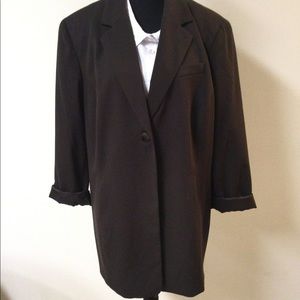 Valerie Stevens blazer 20W